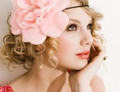 Taylor Swift :]